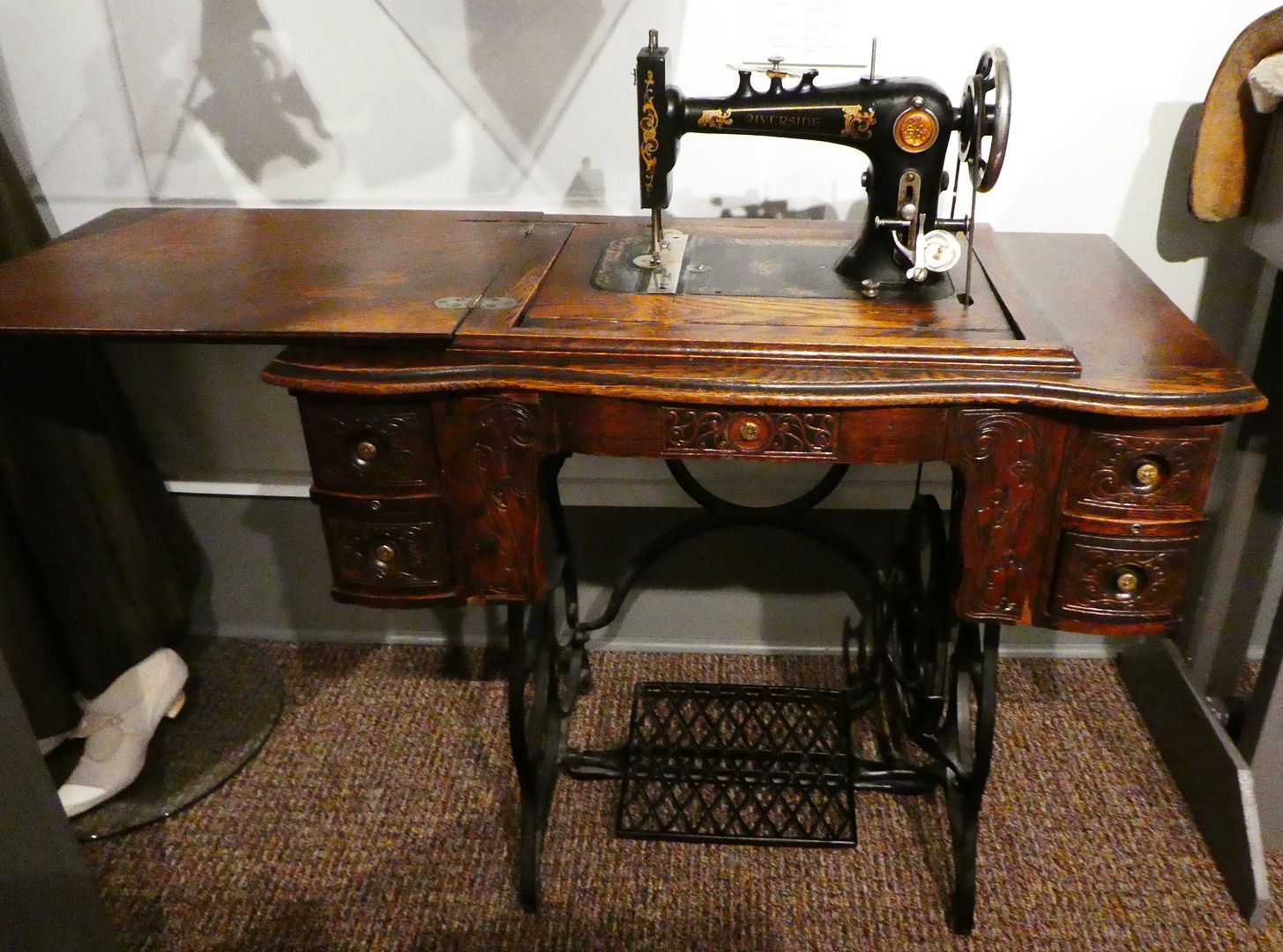 Museums 301 Sewing machines (photo diary)